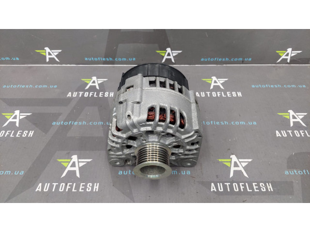 Генератор 8200667611, SG12B124, 1.5 dCi 14V, 120A Valeo Dacia Renault бу